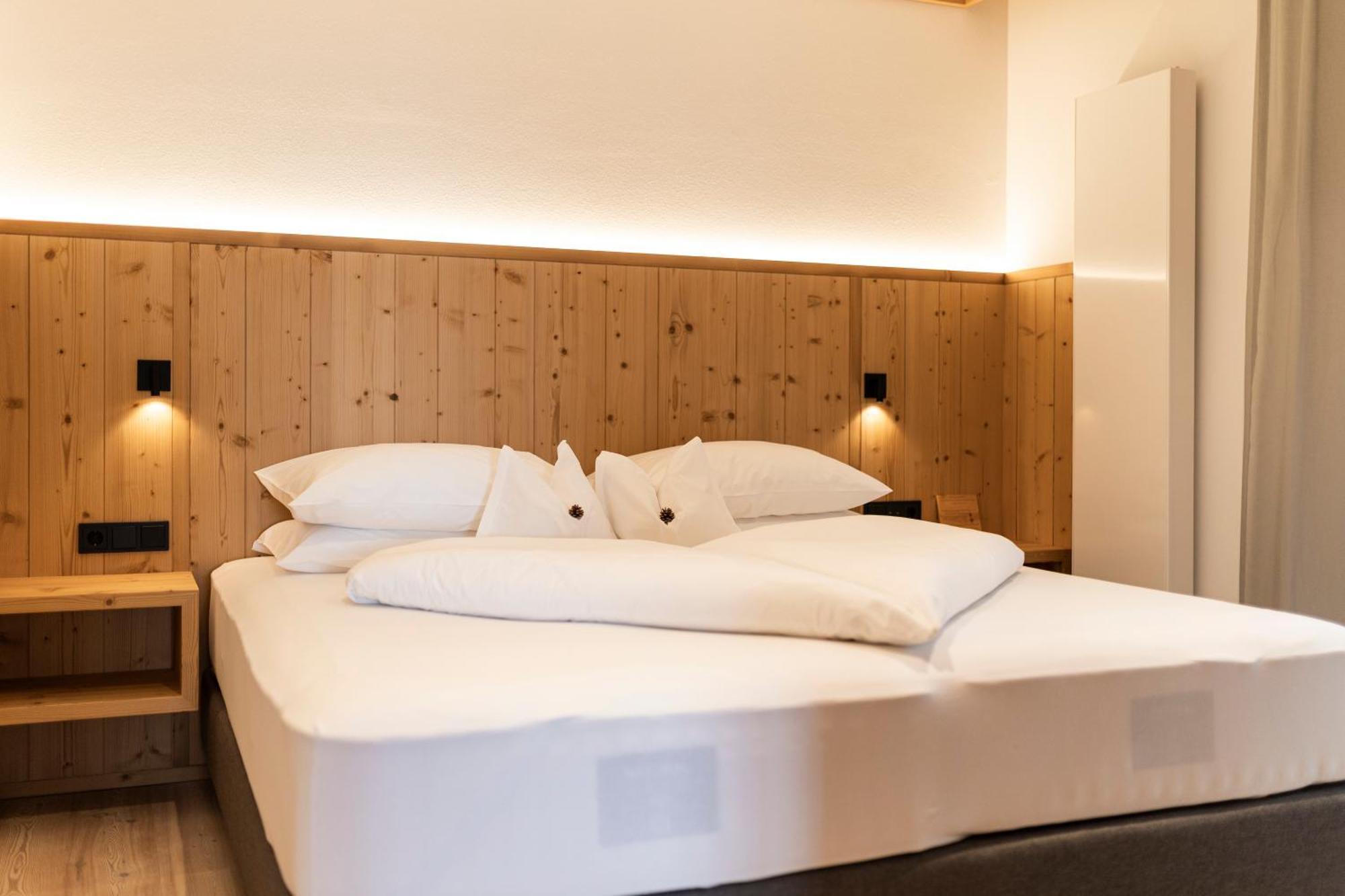 Hotel Tann กอลลาลโบ ภายนอก รูปภาพ